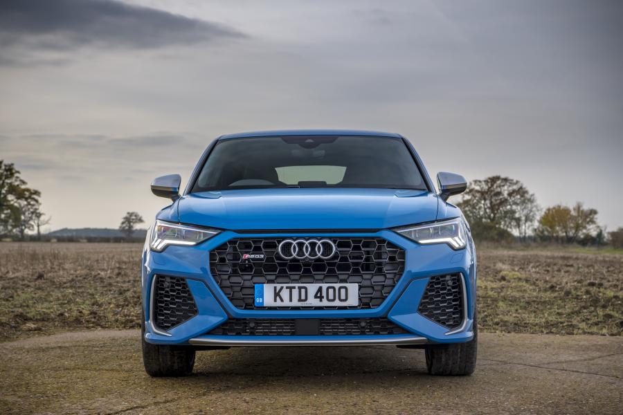  Audi RS Q3 Sportback 2019 года  (UK) (фото 38 из 71)